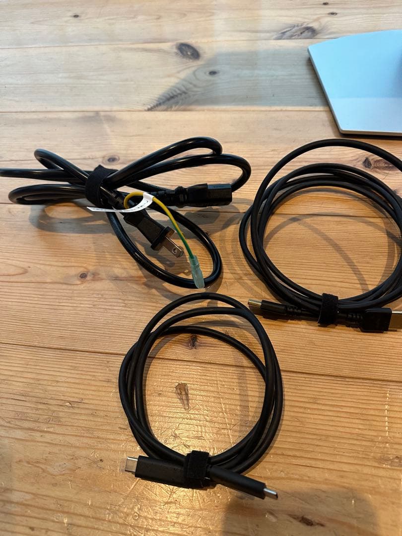 DELL S2722QC 4K UHD USB-C モニター　27インチ