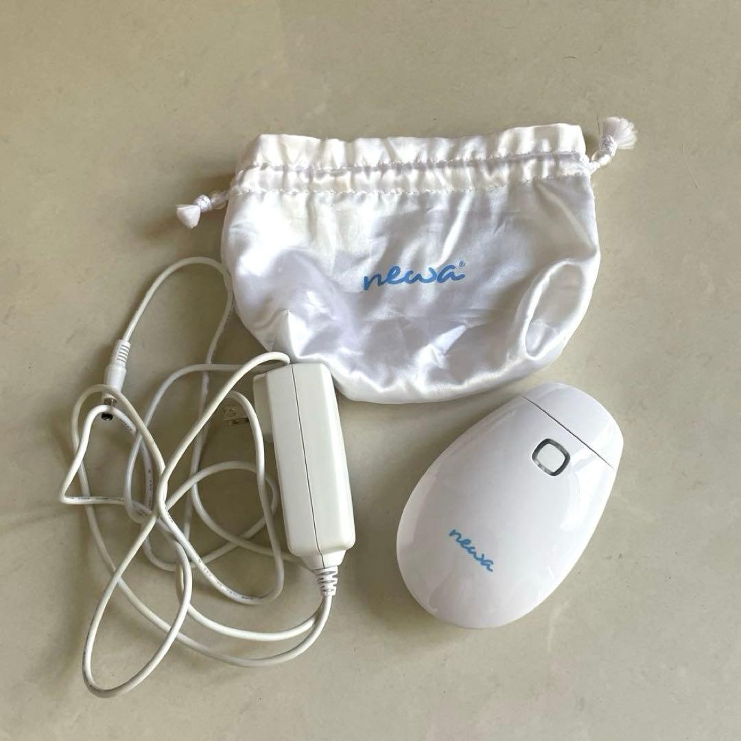 newaリフト美顔器 充電器・収納袋付き