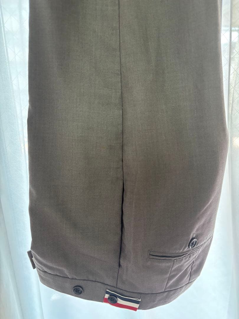 グレー ストライプ裾 スラックス