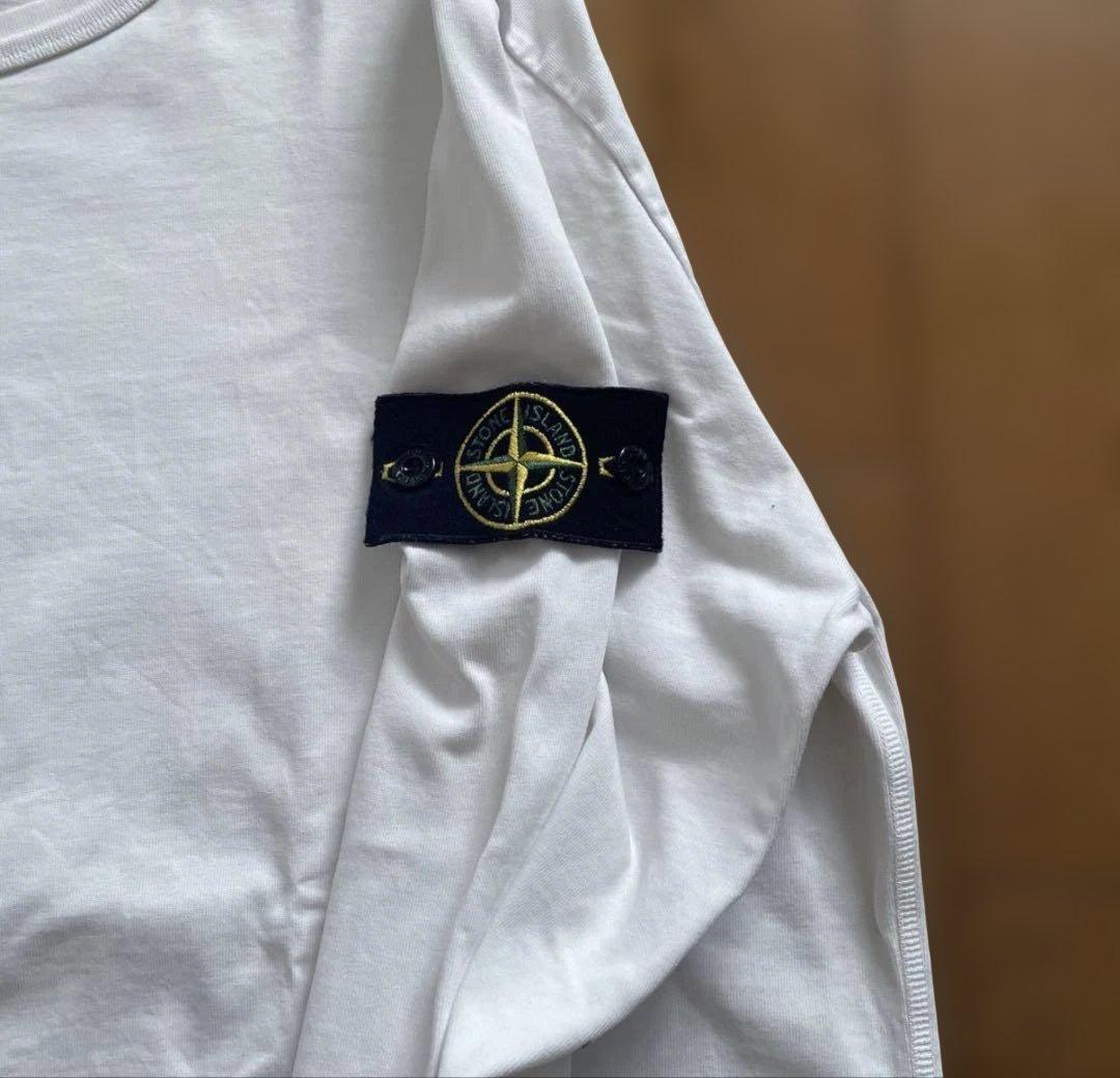 stone  ホワイトスウェット