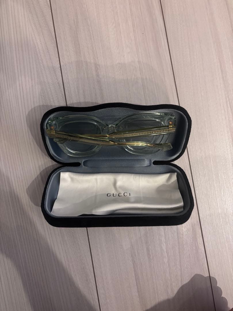 GUCCI クリアフレーム サングラス