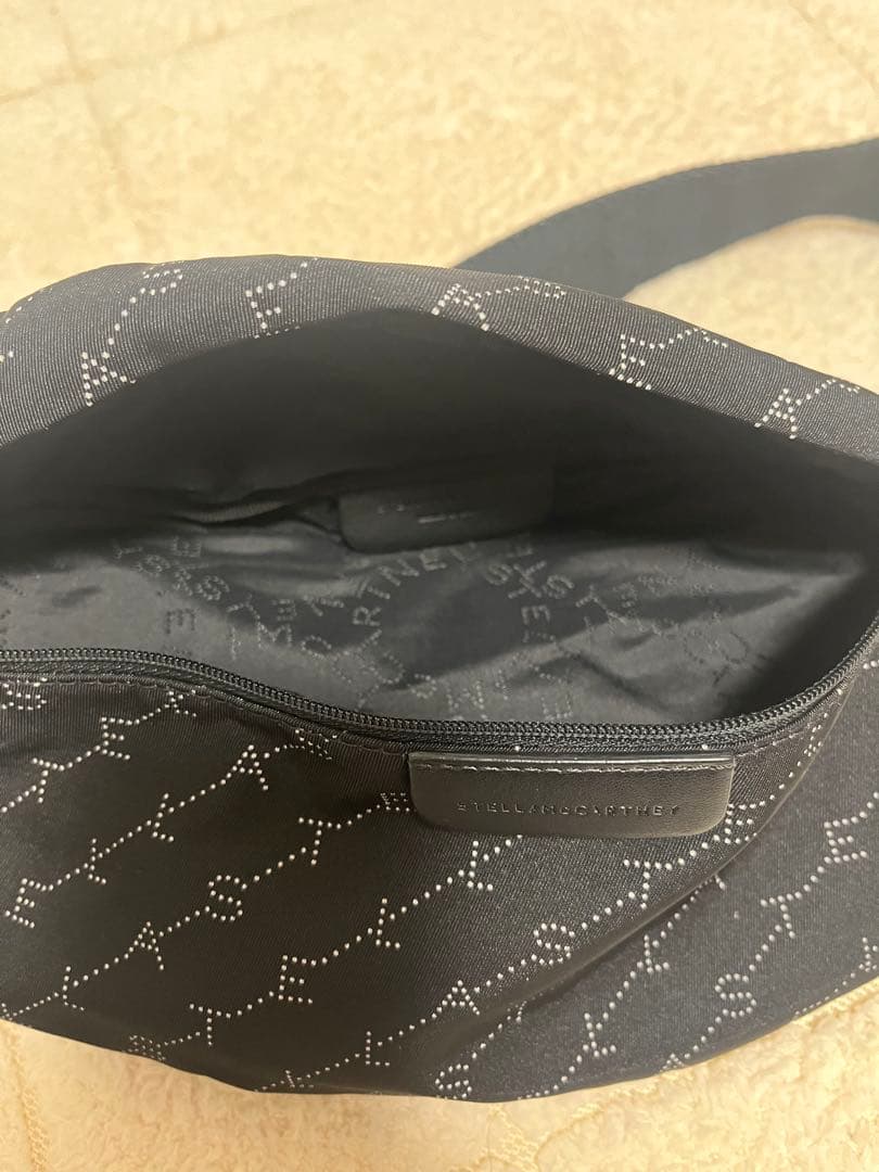 ステラマッカートニーナイロン ボディバッグ