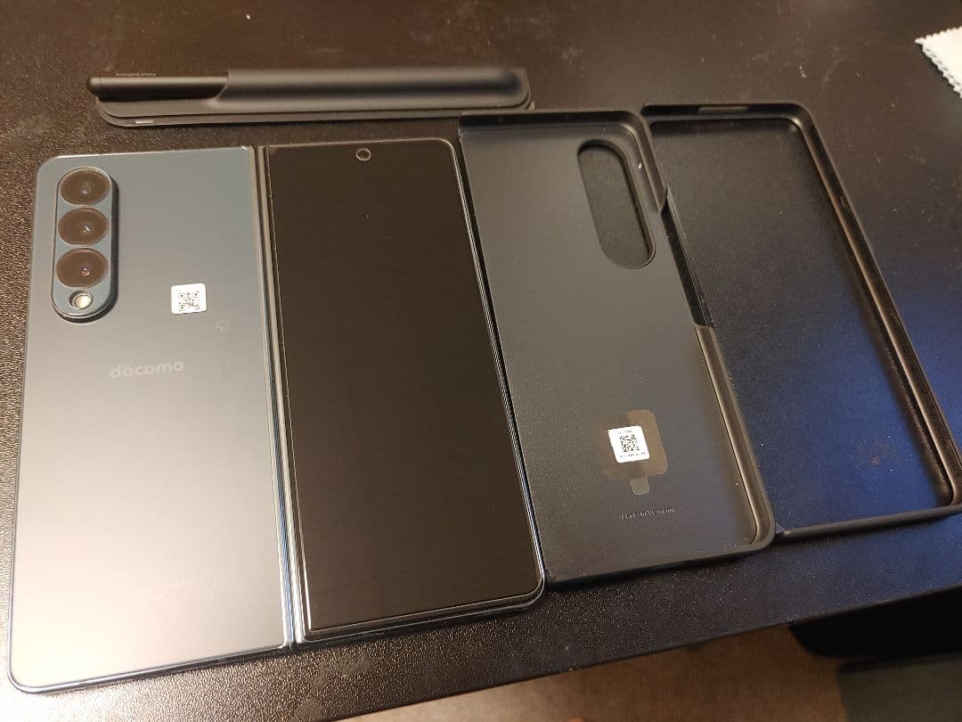 Galaxy Z Fold4 5G ファントムブラック 256GB + ケース