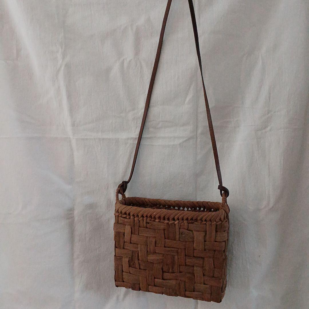 国産山葡萄ショルダーバッグ