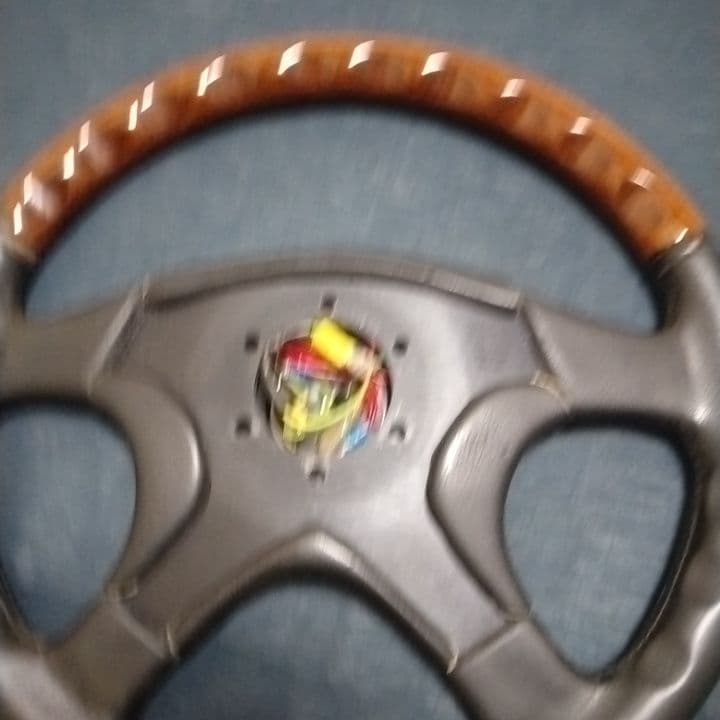 MOMO ステアリングモモウッドブラック36センチ