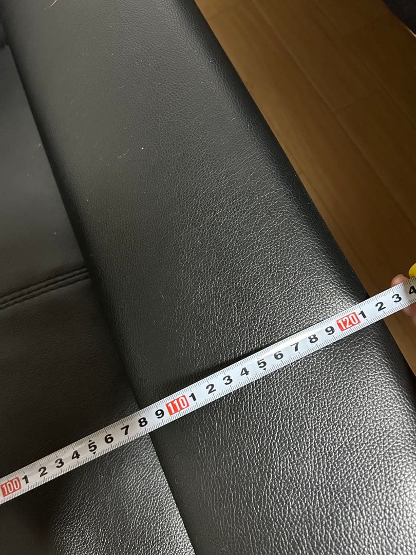 美品　ブラック 2人掛けソファ 合成皮革　ローソファー
