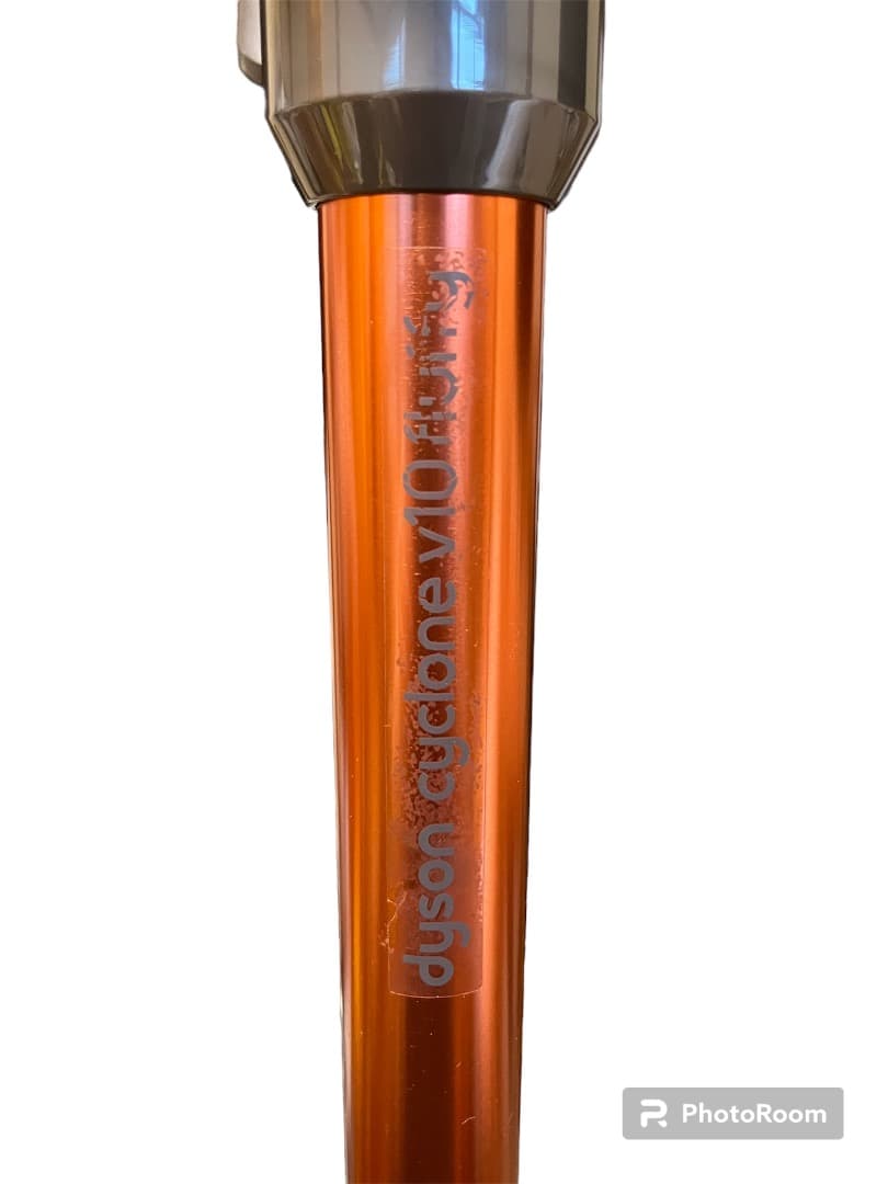 ✨動作確認済✨dyson　cyclone V10 中古品