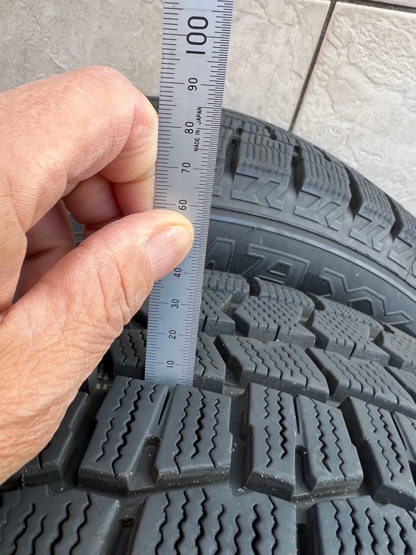 ダンロップ 215/65R16 スタッドレスタイヤ・ホイールセット（引取り可）