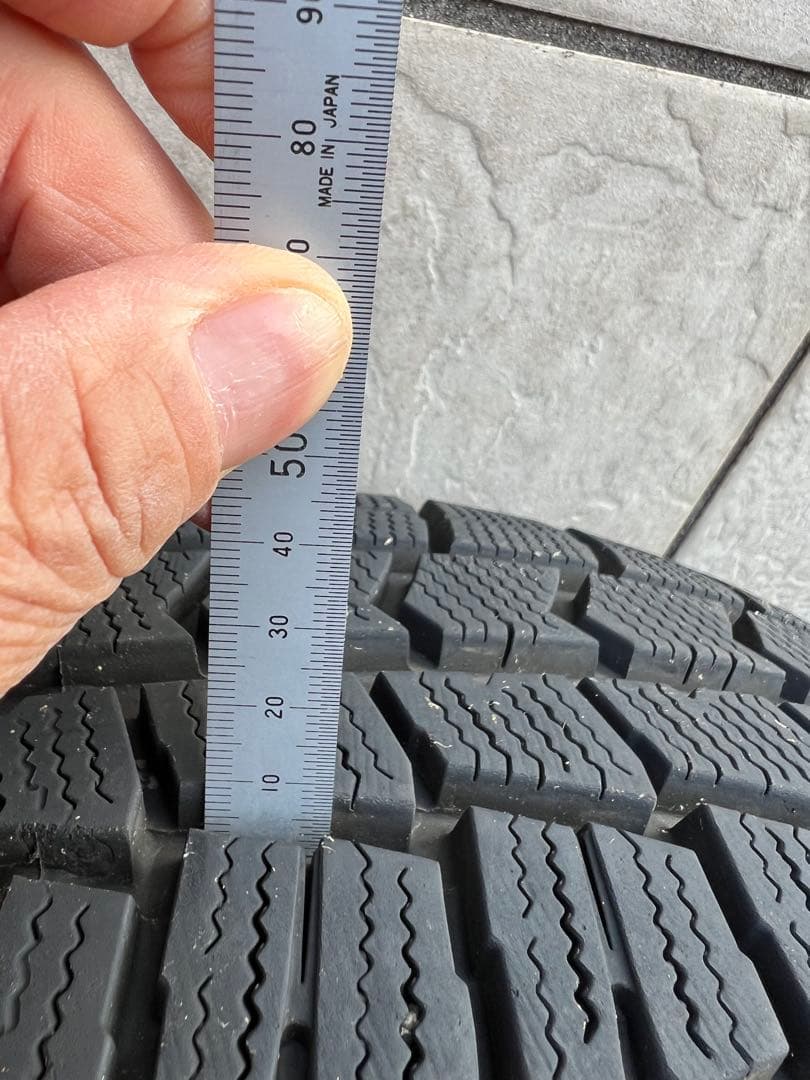 ダンロップ 215/65R16 スタッドレスタイヤ・ホイールセット（引取り可）