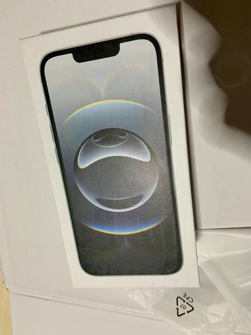 Apple iPhone 16 e ホワイト 本体 SIMフリー