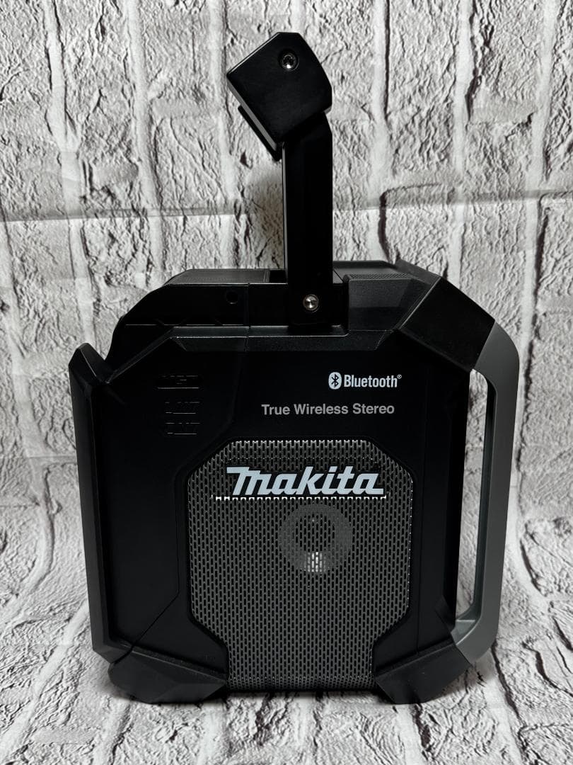 美品　マキタ充電式ラジオ MR005G　ブラック　ｗ12625-1106-⑦