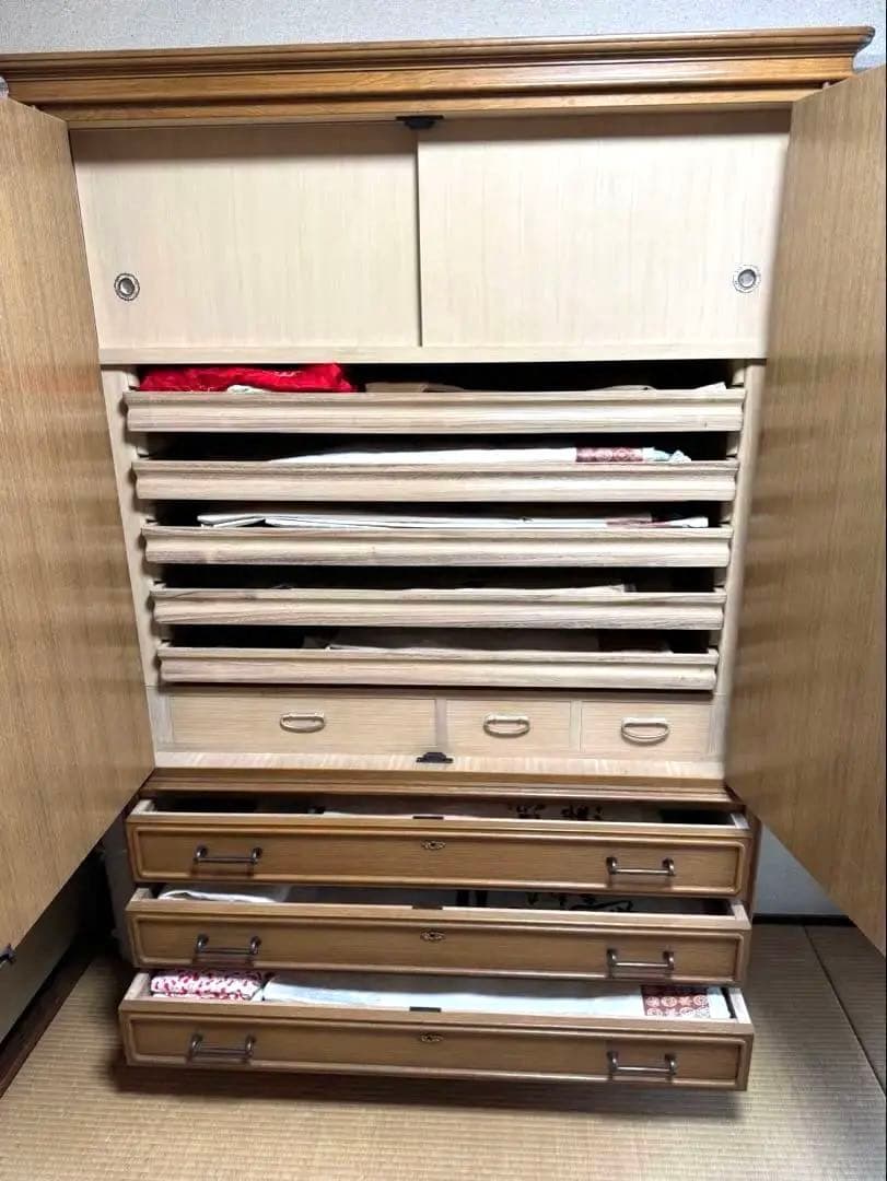 一枚板から造られた高級和ダンス　着物箪笥　着物収納　タンス　送料無料　高級家具