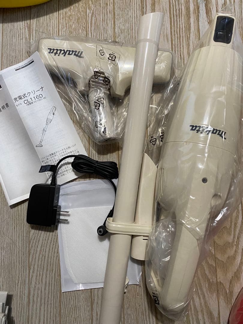 マキタ充電式クリーナーＣＬ116DWI