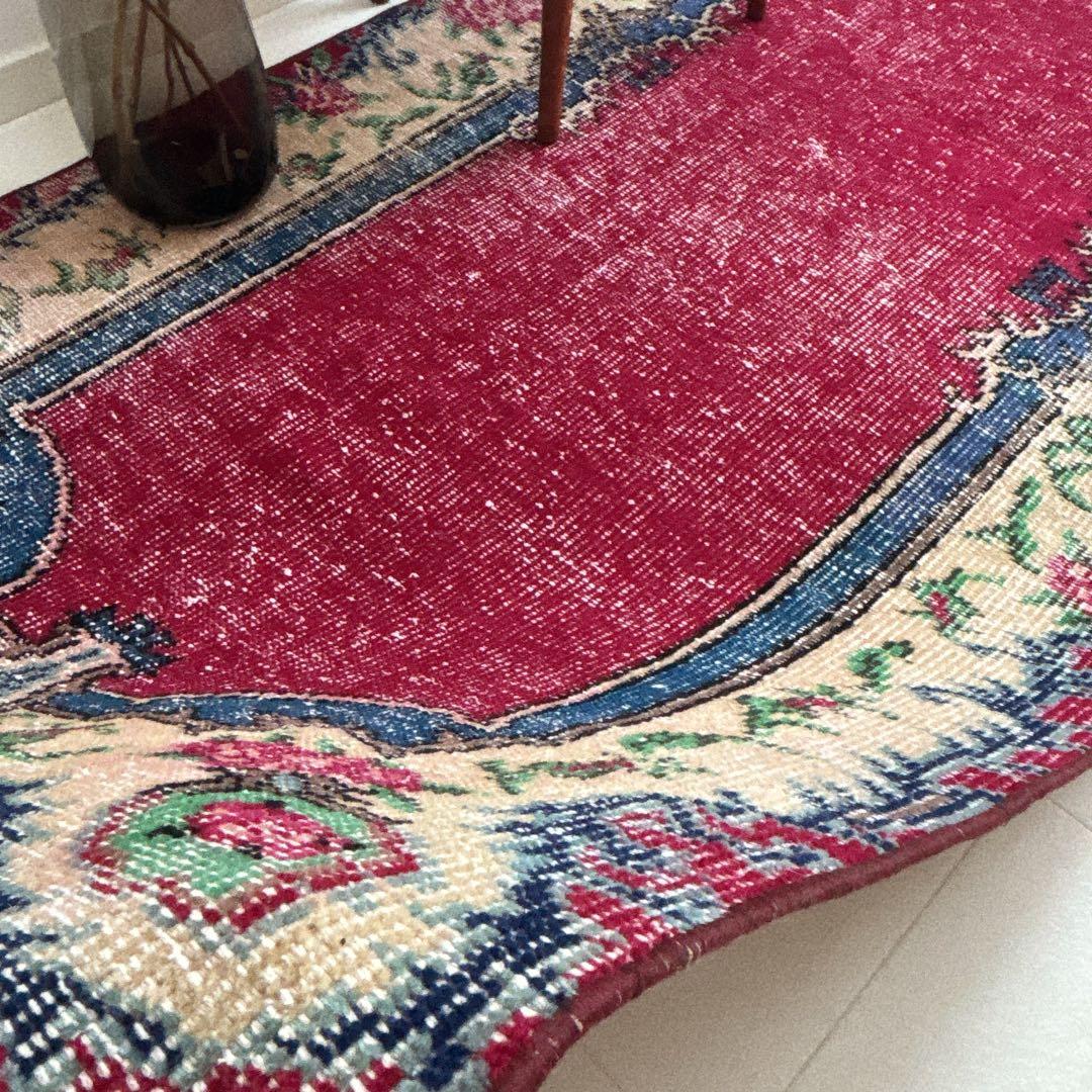 トルコ　ヴィンテージラグ　フローラル　ワインレッド　ブルー