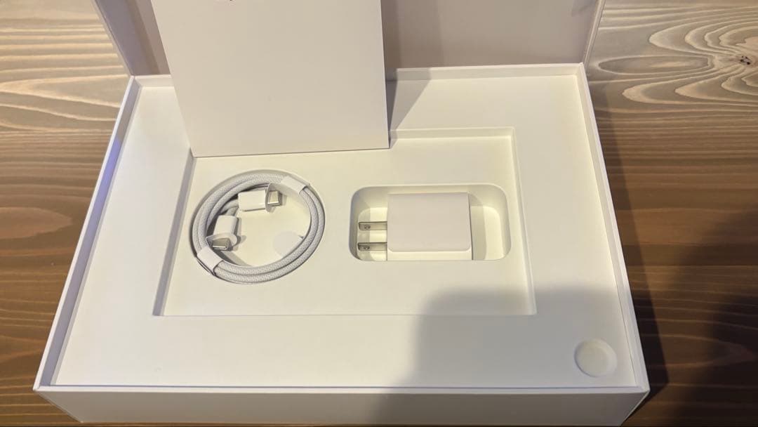 iPad第10世代 wifi 64GB ブルー 美品