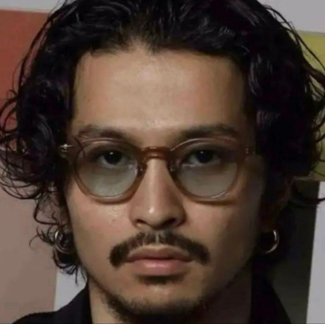 常田大希 着用 同型同色 カーニー サングラス 専用ケース 専用クロス付き