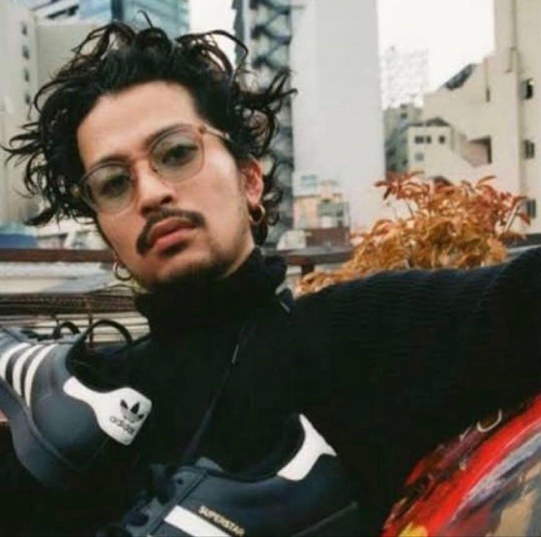 常田大希 着用 同型同色 カーニー サングラス 専用ケース 専用クロス付き