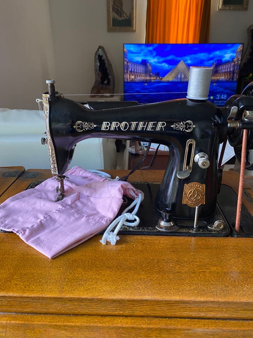 足踏みミシン(ブランド:ブラザー) 足踏みミシン(ブランド:ブラザー)