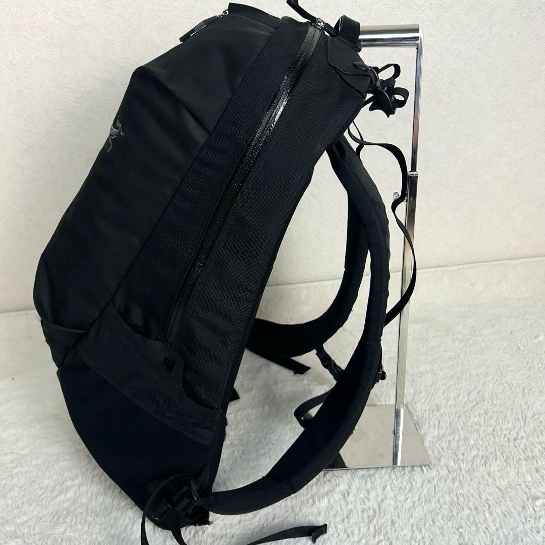 希少 アークテリクス Arro 22 Stealth Black 廃盤