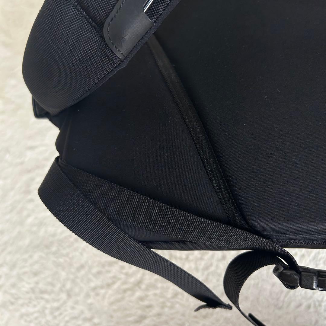 希少 アークテリクス Arro 22 Stealth Black 廃盤