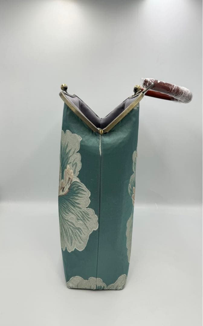 ハンドメイド　大きながま口バッグ　ボタン#59