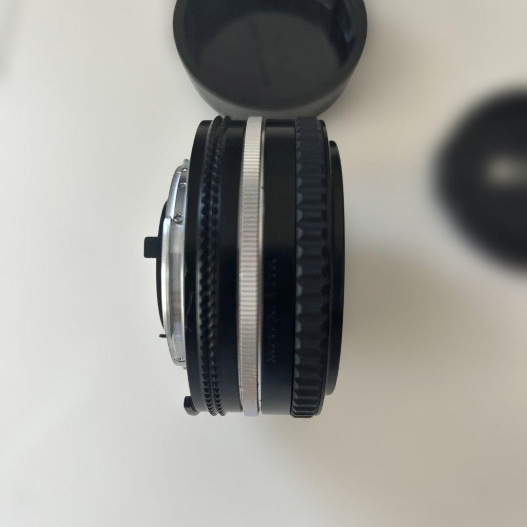 美品Nikon Nikkor AI-S 50mm f/1.8 単焦点レンズ