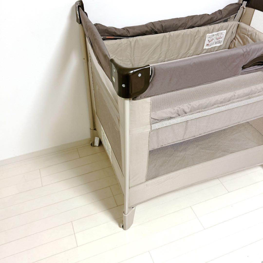 美品 ココネルエアー ココアブラウン Aprica ベビーベッド アップリカ