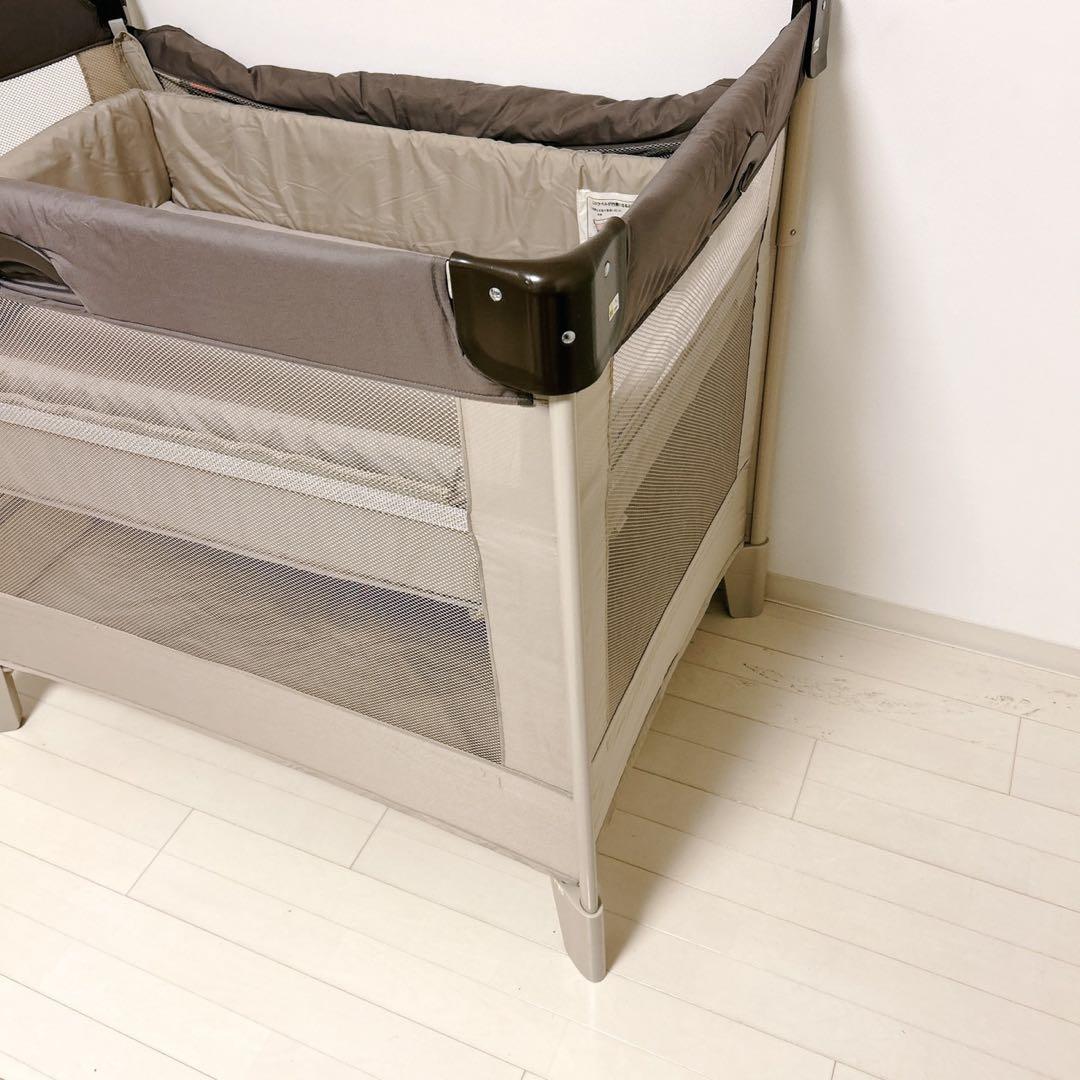 美品 ココネルエアー ココアブラウン Aprica ベビーベッド アップリカ