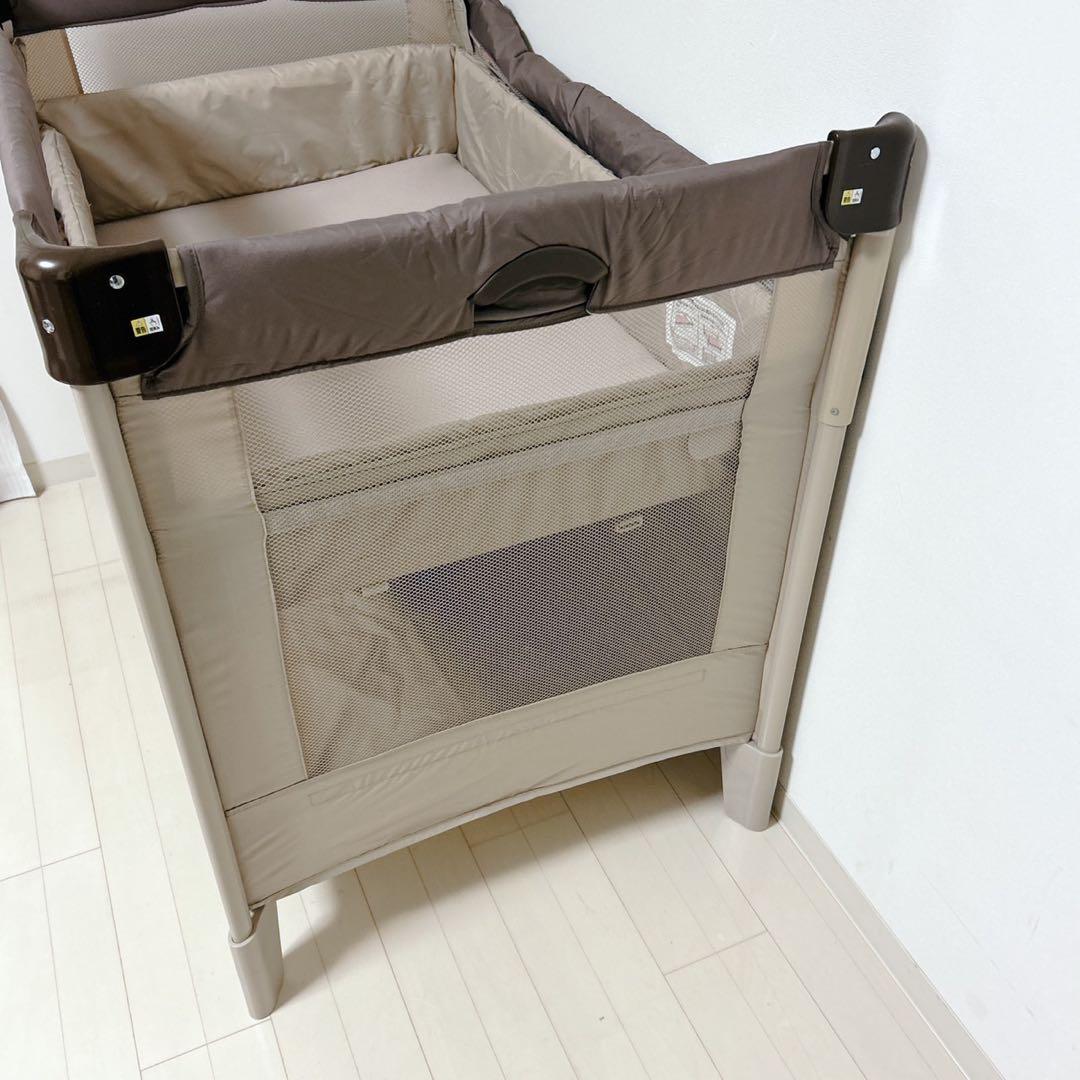 美品 ココネルエアー ココアブラウン Aprica ベビーベッド アップリカ