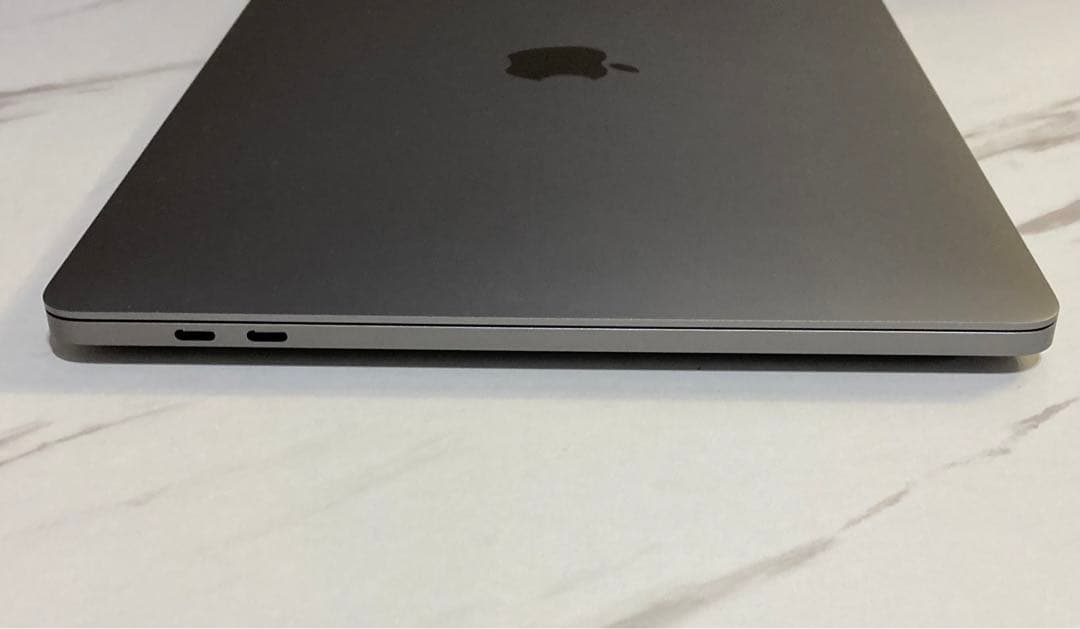 MacBook本体 MacBook Pro 13 TouchBar i5 8GB 512GB2020