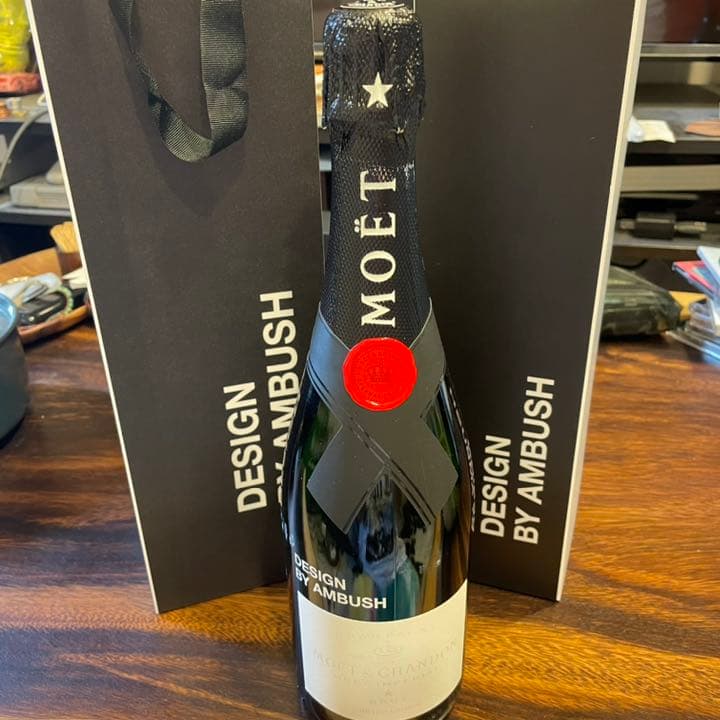 Moët&Chandon AMBUSHコラボ yoon