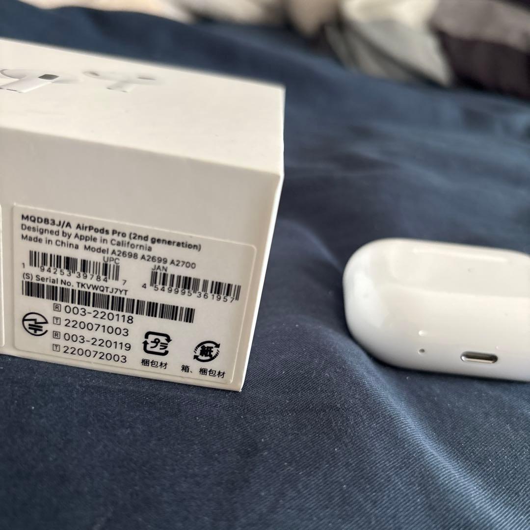 【箱付き】AirPods pro 第2世代 lightning