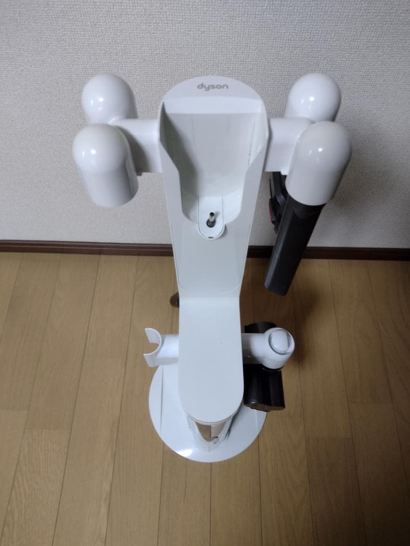 ダイソン★掃除機★V10★ＳV12★バッテリー新品同等★スタンド付き★1