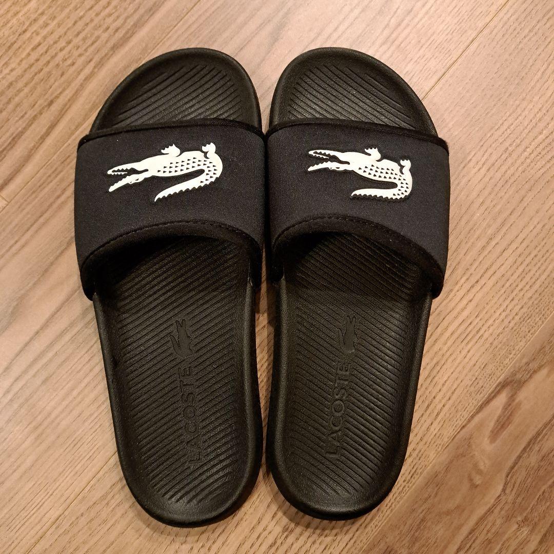 Lacoste ブラック スライドサンダル