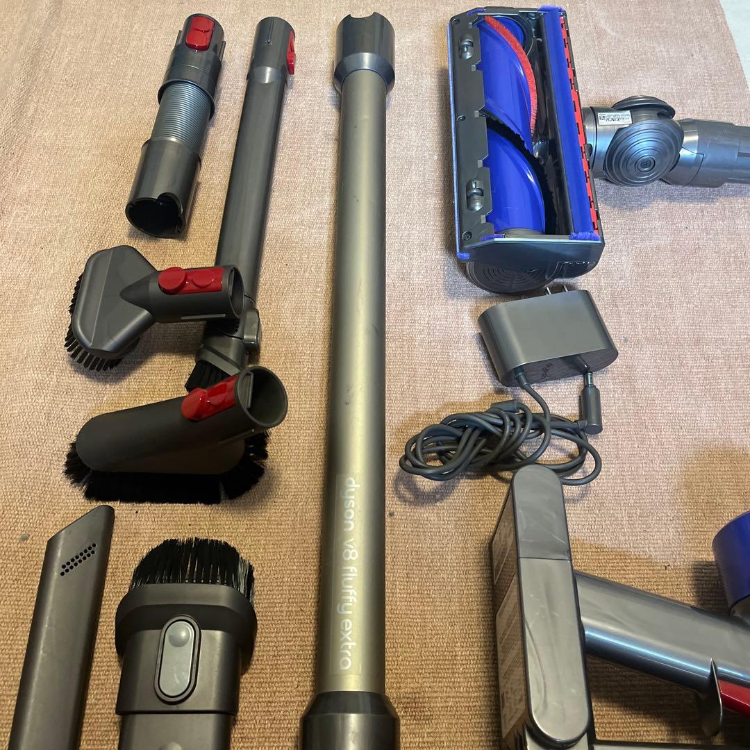 ⑤すぐ使える！動作品！dysonダイソンコードレスクリーナー純正SV10