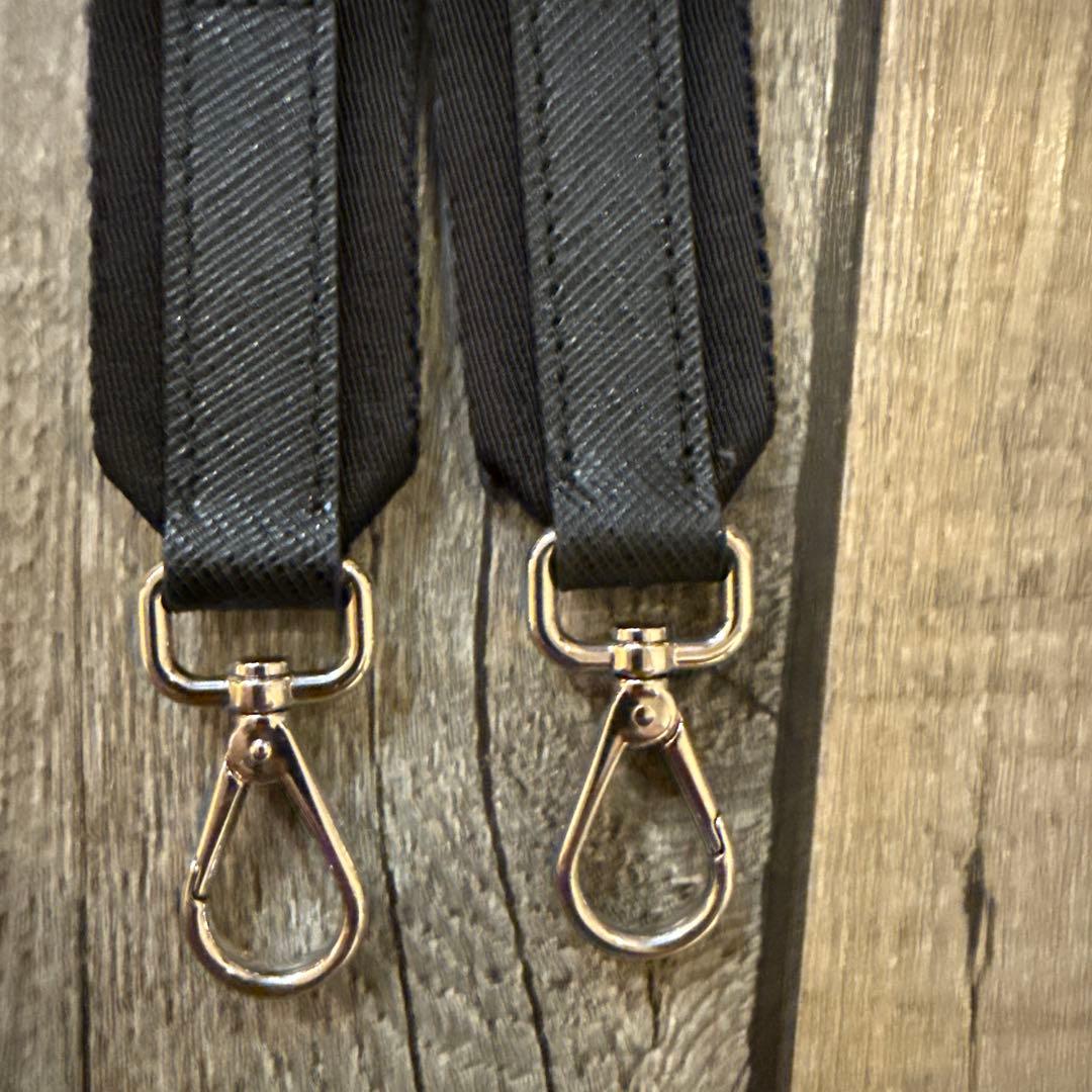 Prada iPhone 16 Pro Max ケース