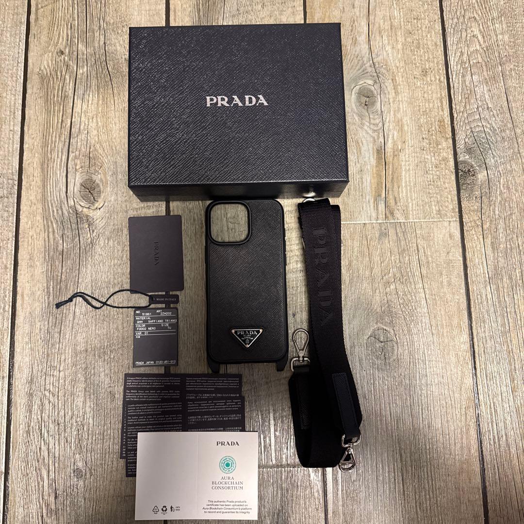 Prada iPhone 16 Pro Max ケース