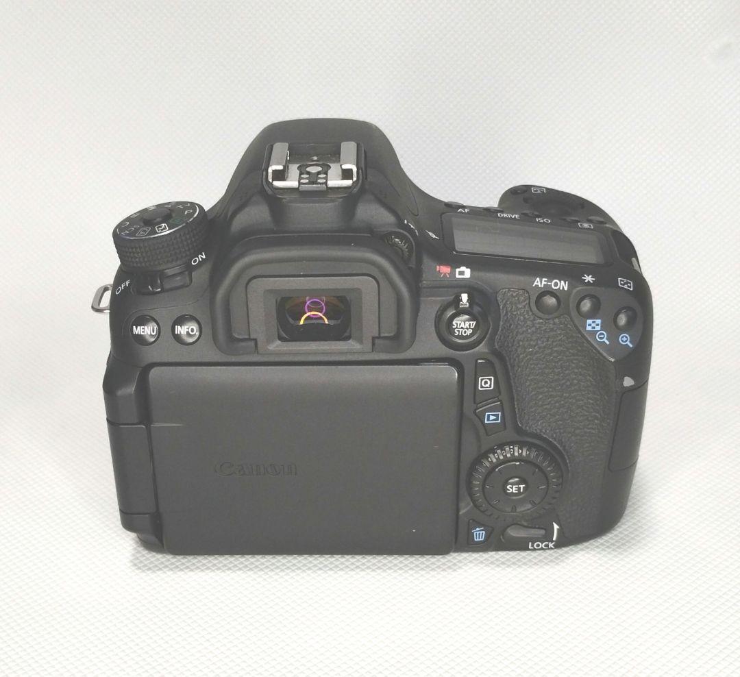 【匿名配送】キヤノン デジタル一眼レフ カメラ EOS70D ボディ