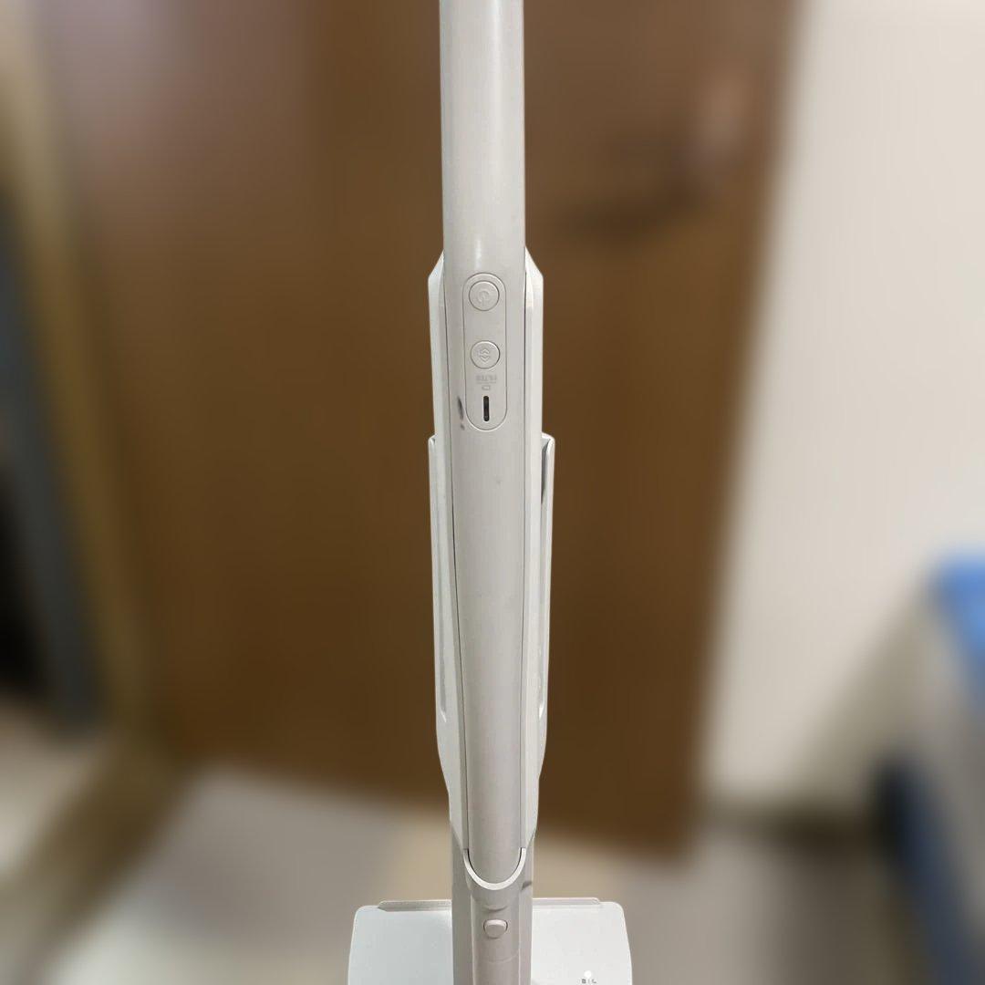 2024年製 東芝 コードレス掃除機 VC-SL130DS 紙パック式