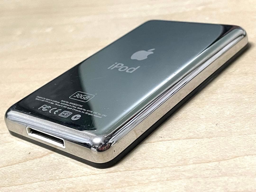 動作OK Apple iPod Classic 30GB MA146J