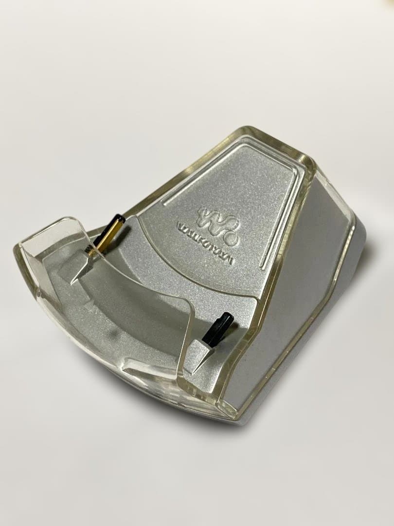 SONY D-NE920 CD walkman ヒンジ破損