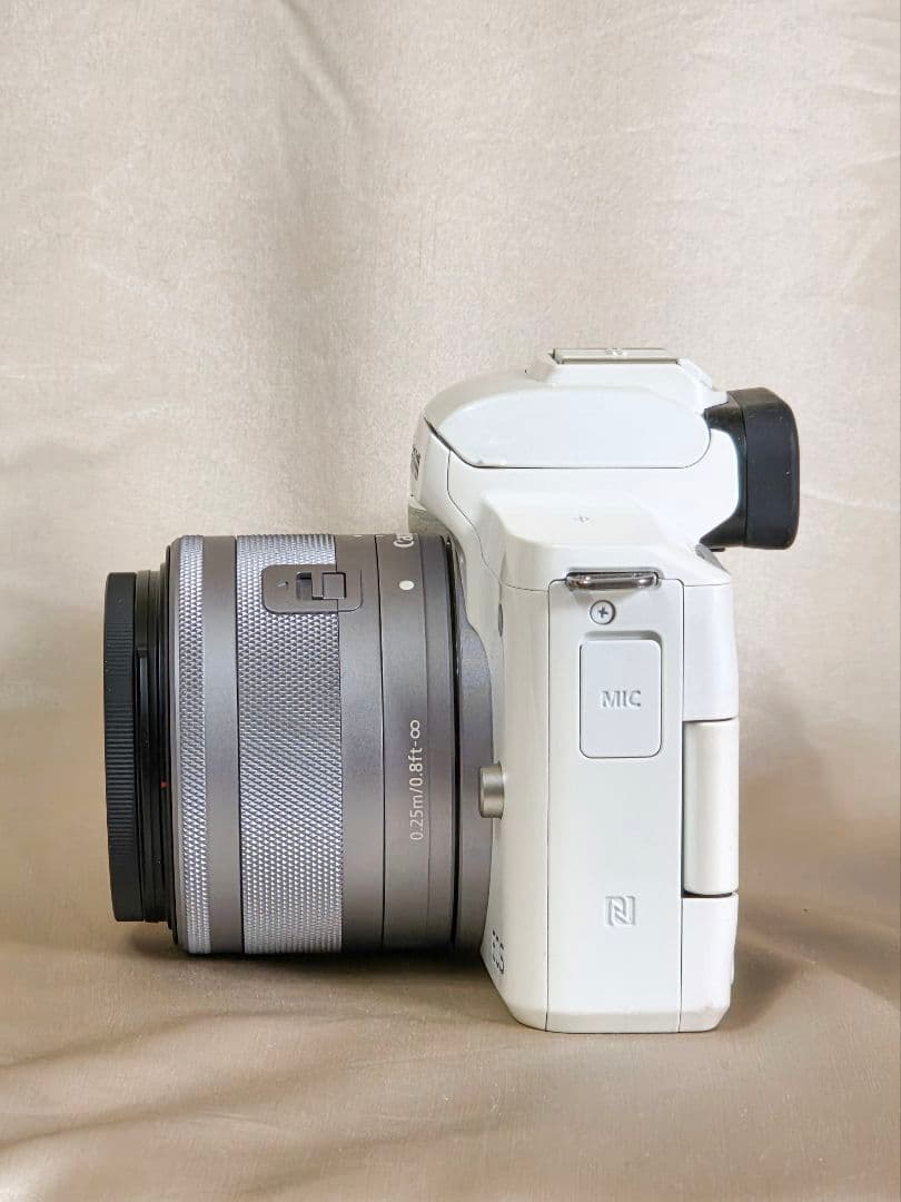 ★レンズ3本★Canon EOS Kiss M ミラーレスカメラ