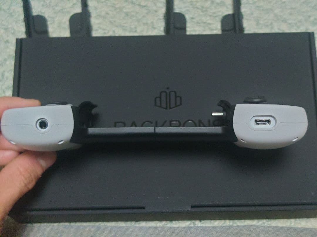 PlayStation BACKBONE USB-C コントローラー