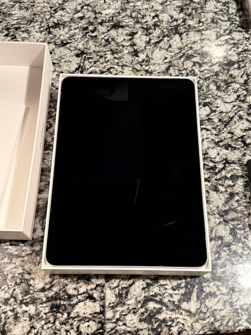 【美品】Apple iPad Pro 11インチ 第2世代 1TB WiFi
