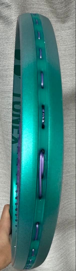 ちゃん　YONEX 第二世代 ボルトレイジ 7V UL1 新色