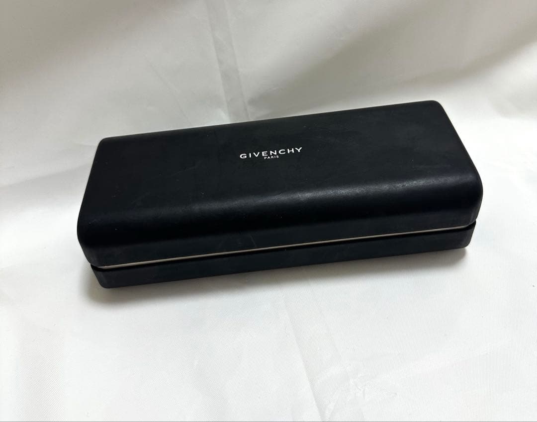 GIVENCHY ジバンシー サングラス ブラック