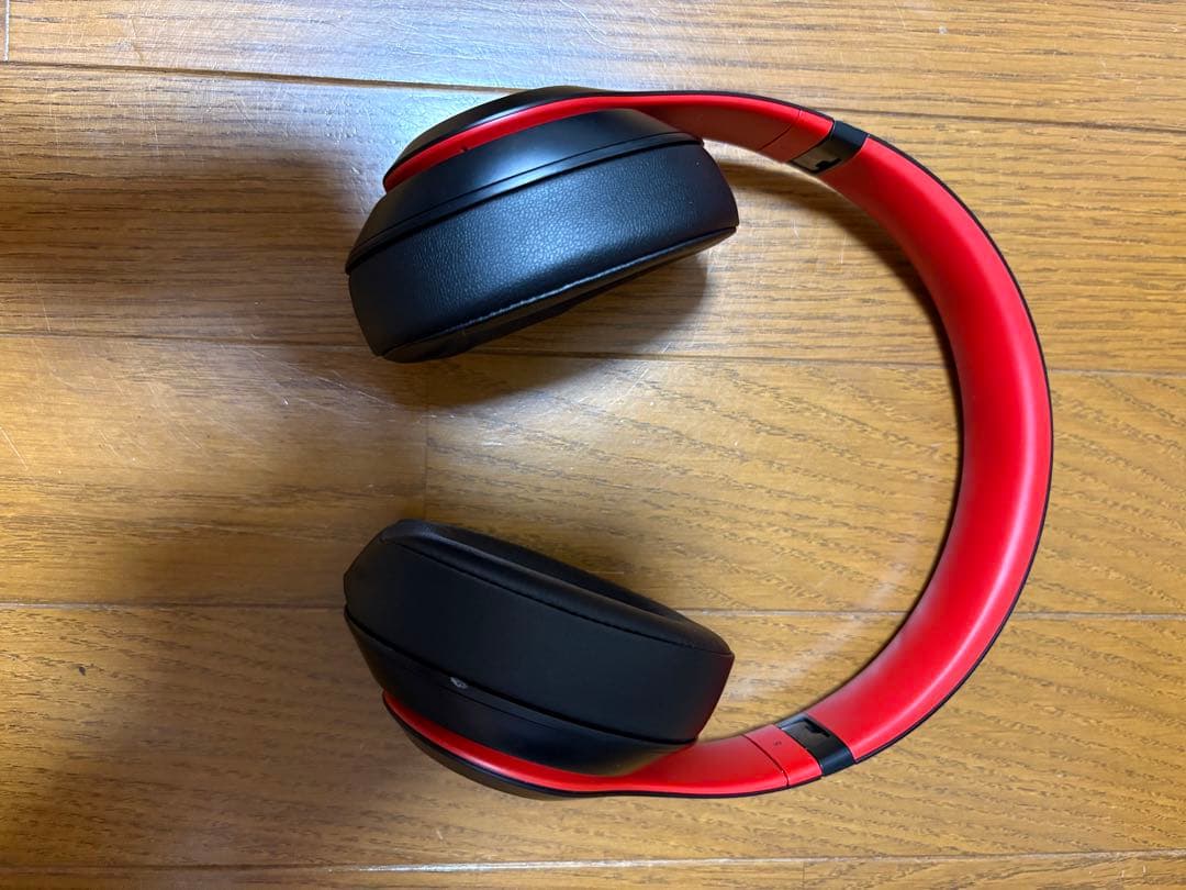 Beats Studio3 ワイヤレスヘッドホン ブラック/レッド