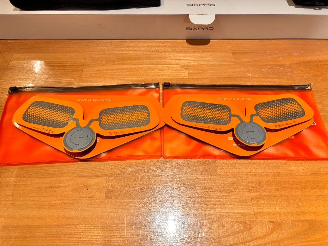 SIXPAD シックスパッド　アブズベルト・ボディフィット　一式セット