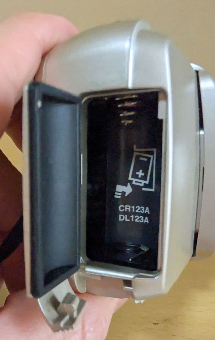 30年以上前の　オリンパス　カメラ