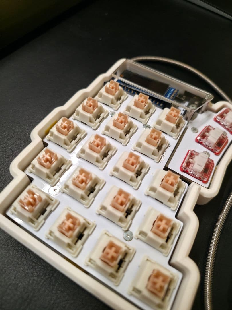 Keyball39 白基盤 完成品(キースイッチ/キーキャップ付き)